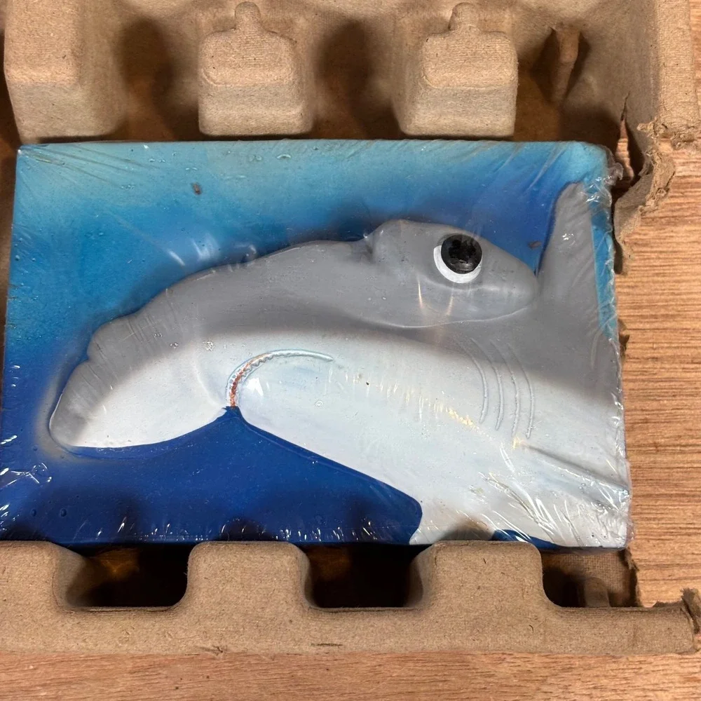 National Geographic Shark Dig Kit STEM Science Toy 1 Shark Figurines Ages 8+